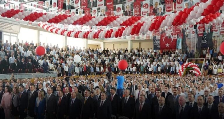 mhp-malazargirt-oncesi-milliyetci-slogan-cikmazina-girdi-4AfKXebX.jpg