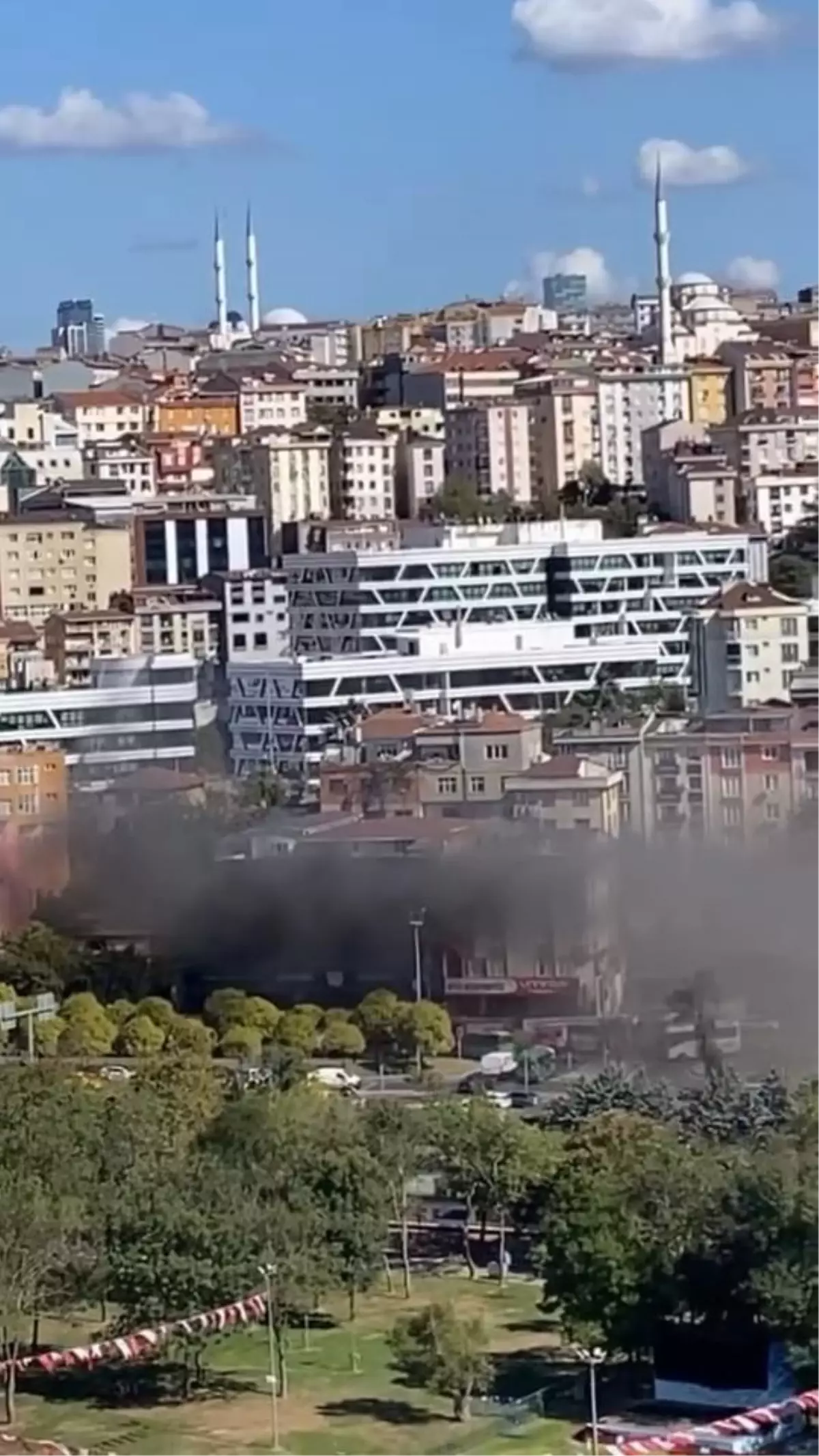 kagithanede is yerinde yangin chW6pFIh