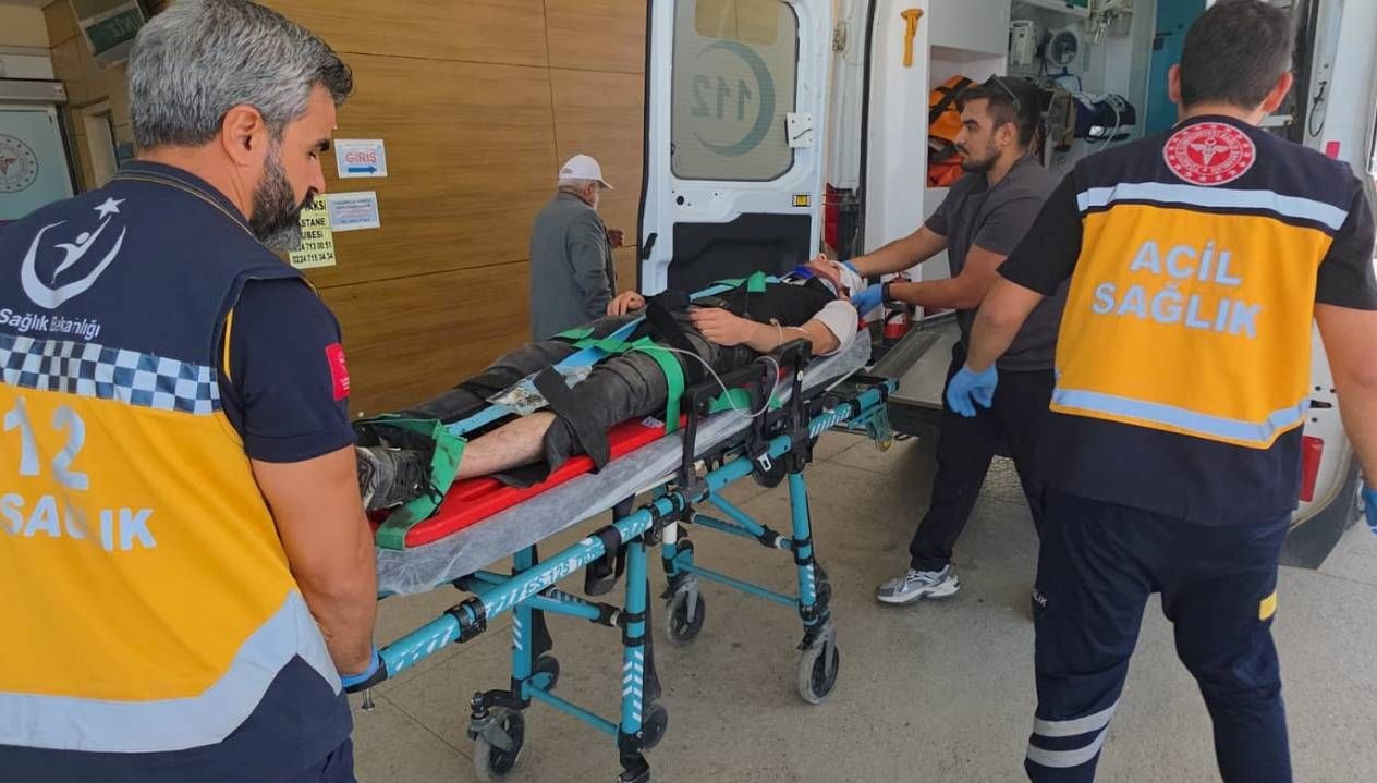 Otomobille çarpışan bisikletli ağır yaralandı