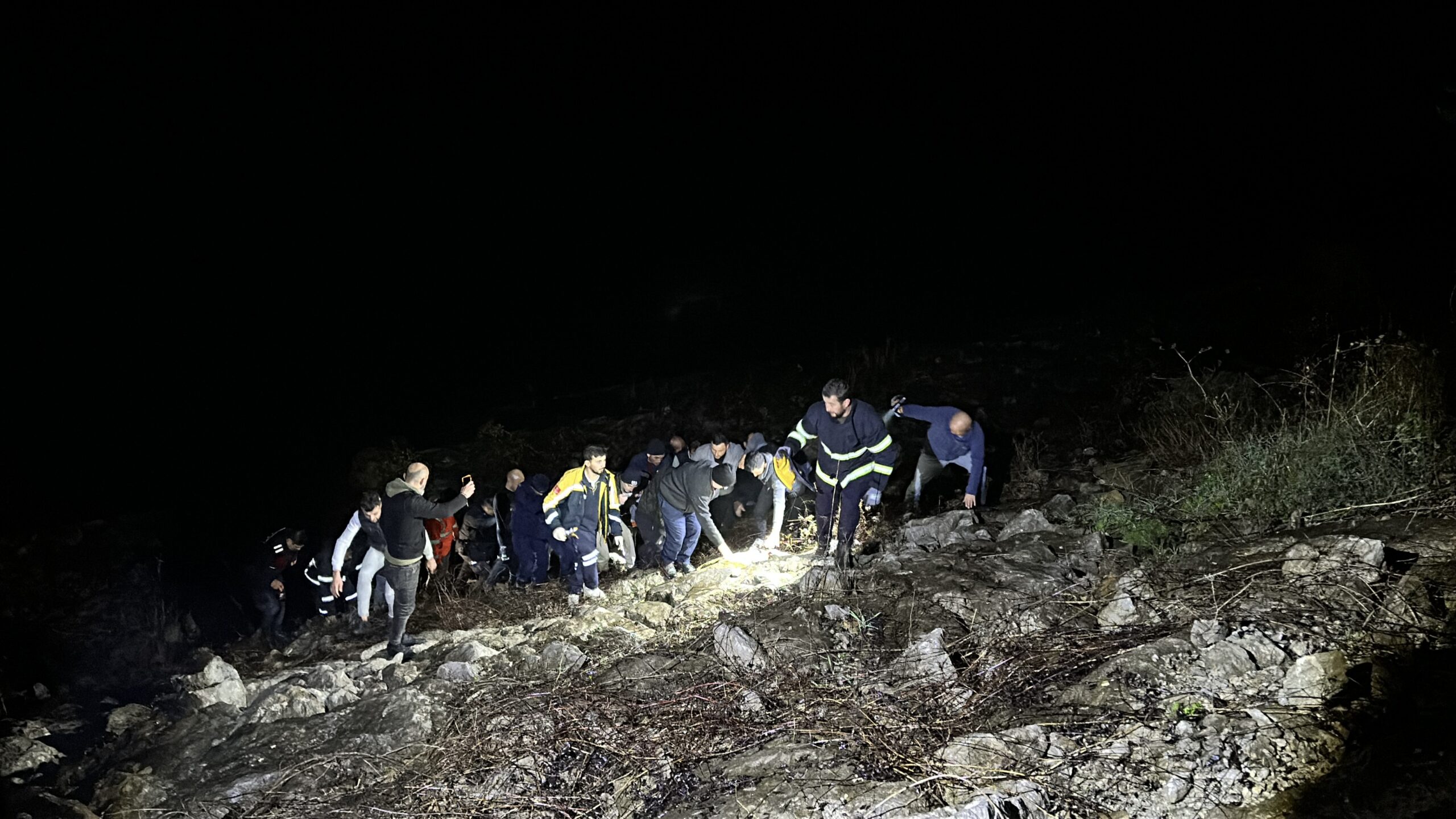 30 metreden uçtu, emniyet kemeri hayatını kurtardı