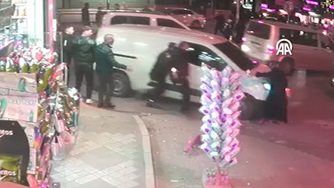 Polisten kaçarken yoldan geçen kadını ezdi