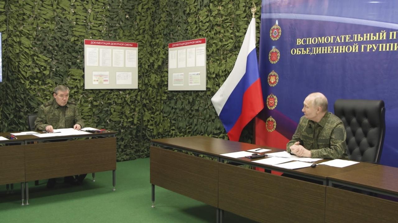 Rusya iki şehri ele geçirip bayrak çekti