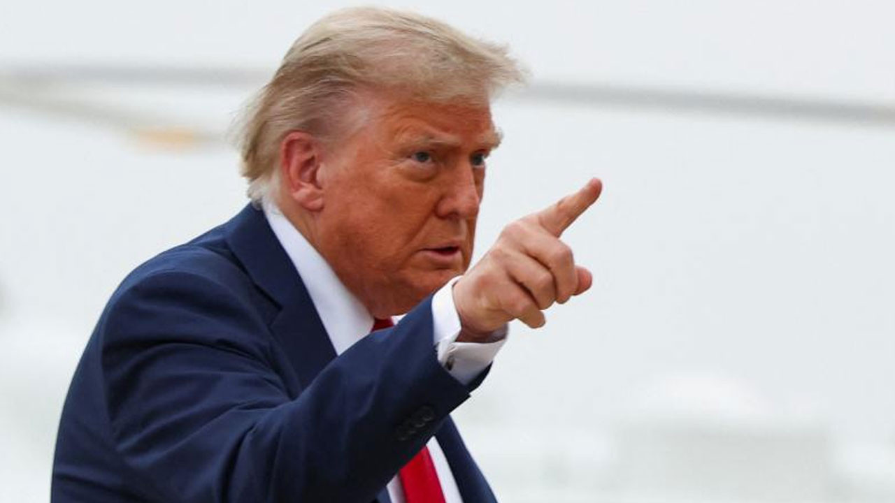 ABD Başkanı Trump, Epstein belgelerinin kendisini suçlamadığını aksine akladığını savundu