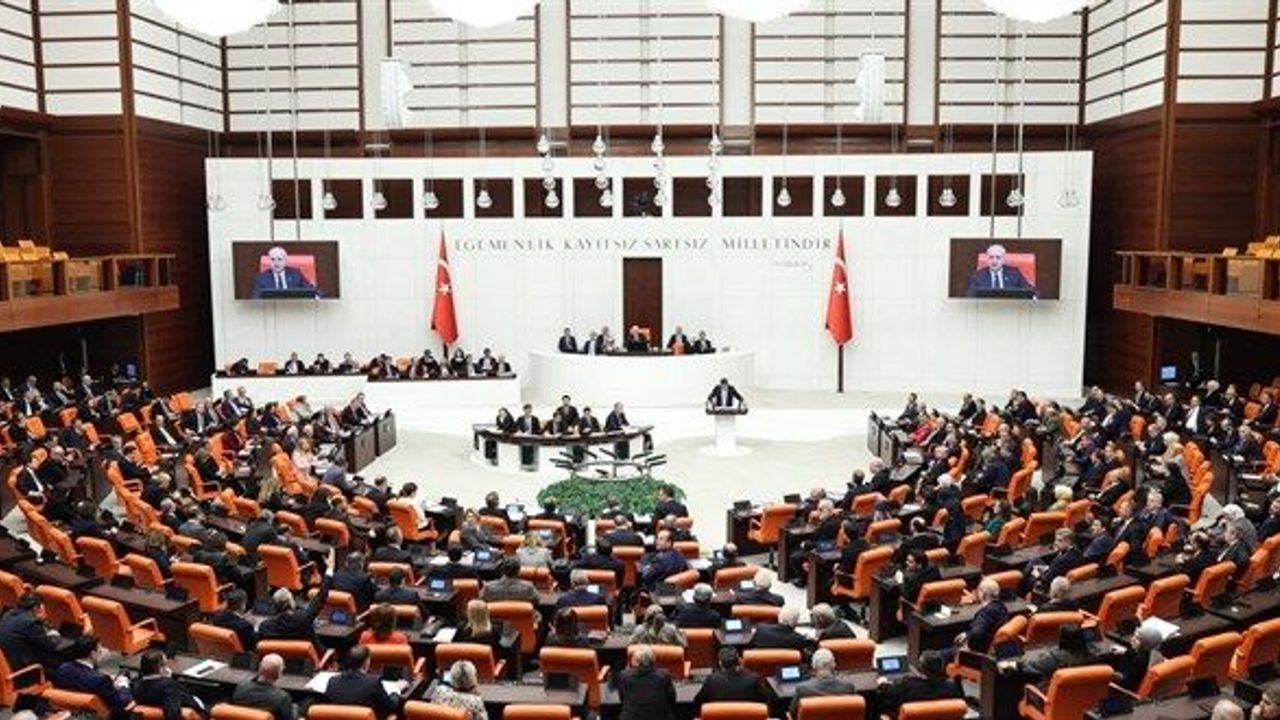 Sonundan doğum izin süreleri artırılıyor
