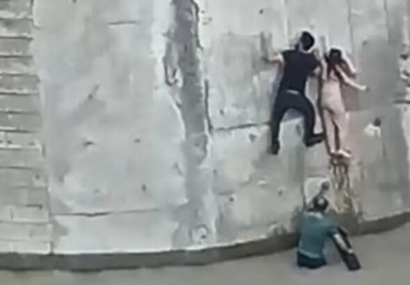 dereye-dusen-cocuk-icin-seferberlik-xR88tMFG