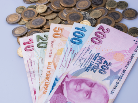 Cepteki bozuk para kasalarda servete donusuyor LwFU1RBR